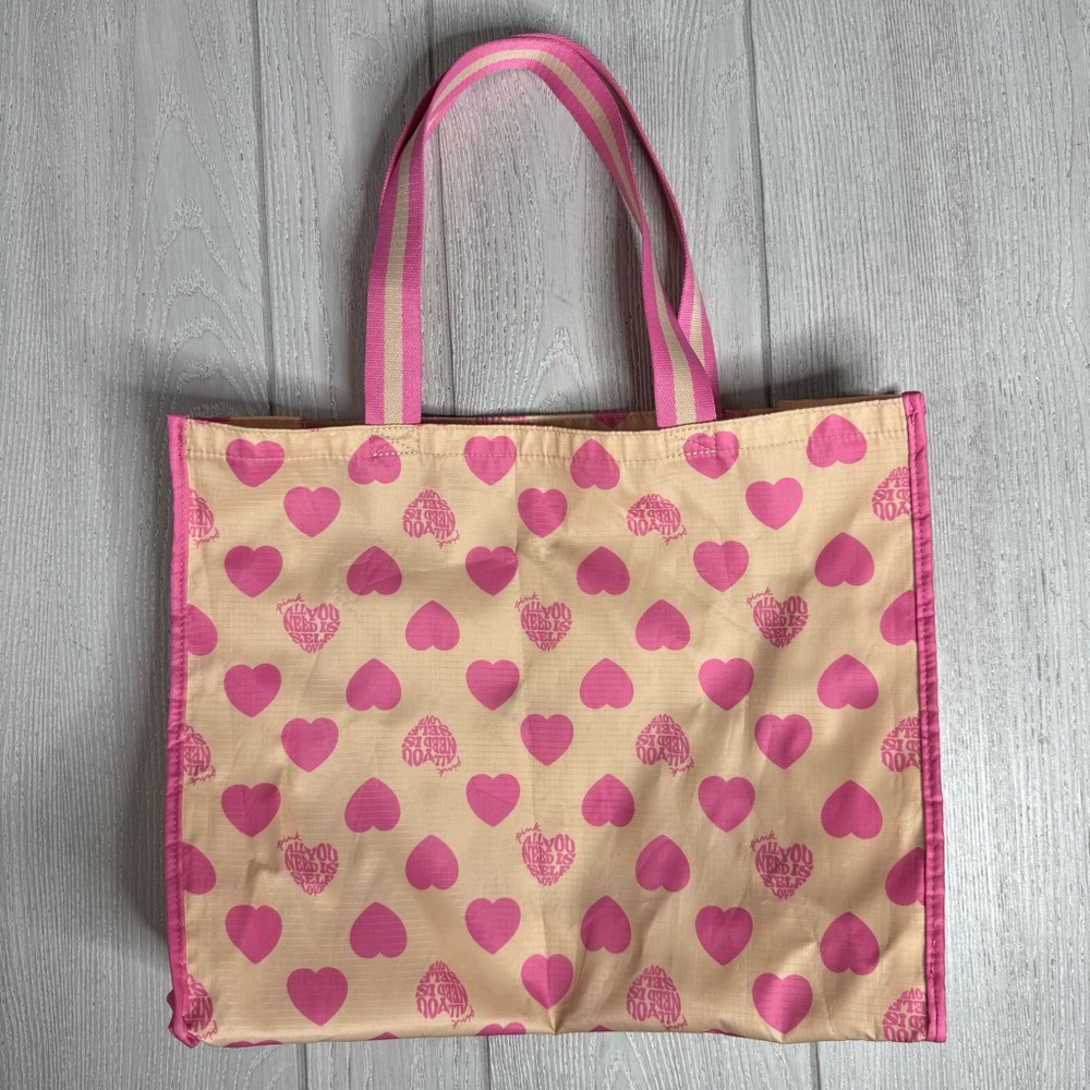 Pink By Victoria’s Secret Victoria’s Valentine's Day Beauty Bag